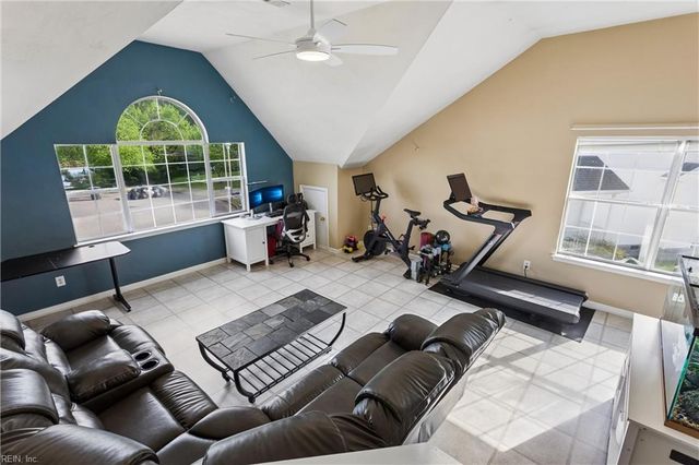 828 Essex Park DR, Hampton, VA 23669