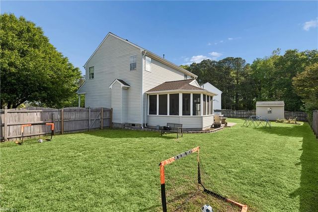 828 Essex Park DR, Hampton, VA 23669