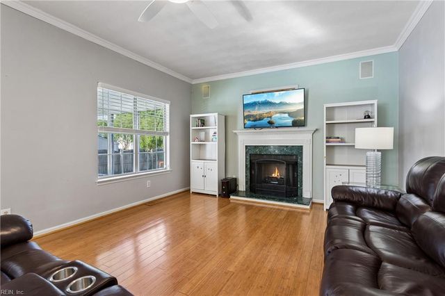 828 Essex Park DR, Hampton, VA 23669