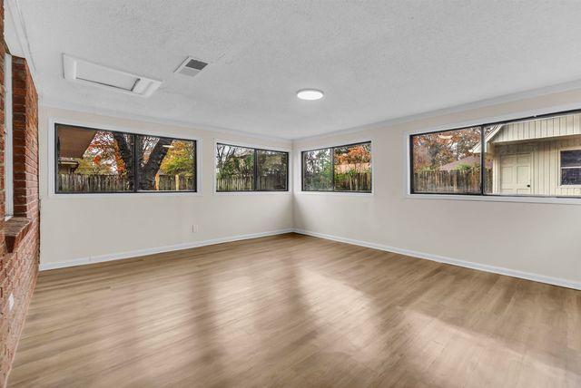 5136 ROLLING FIELDS DR, Memphis, TN 38134