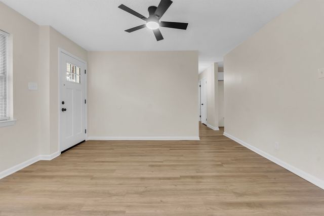 5136 ROLLING FIELDS DR, Memphis, TN 38134