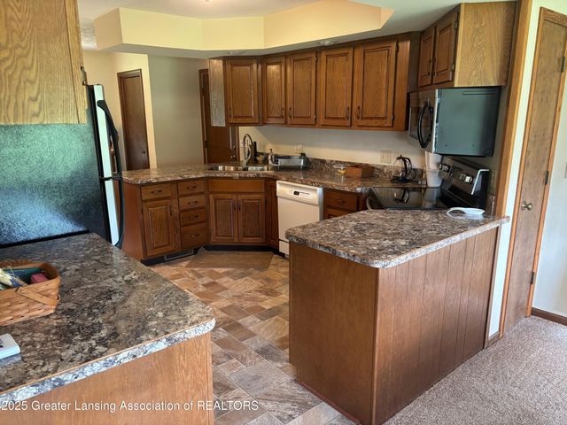 3215 Sandhill Road, Mason, MI 48854