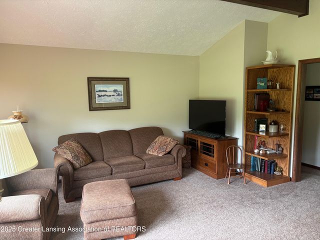 3215 Sandhill Road, Mason, MI 48854