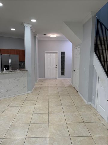 2927 SW 18th Ter, Fort Lauderdale, FL 33315