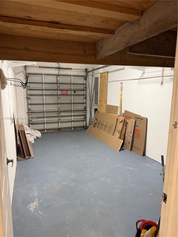 2927 SW 18th Ter, Fort Lauderdale, FL 33315