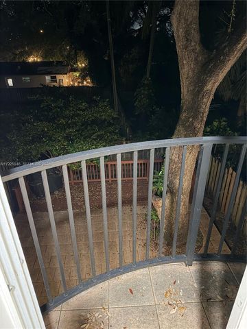 2927 SW 18th Ter, Fort Lauderdale, FL 33315