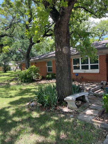1005 Gary Street, Bridgeport, TX 76426