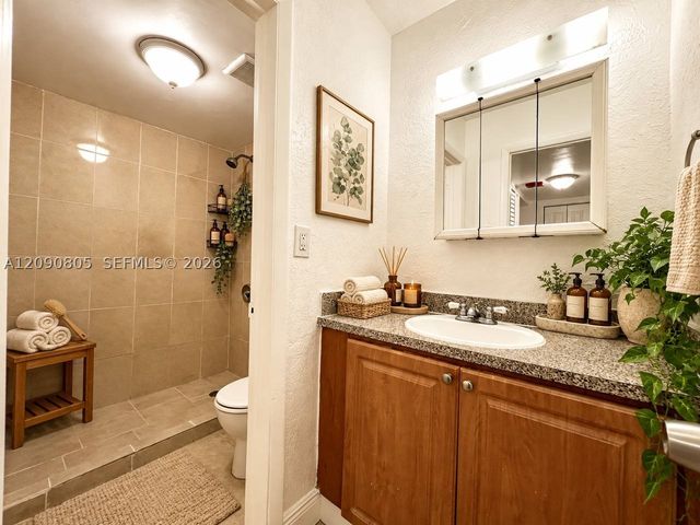 9760 SW 184th St 3D, Cutler Bay, FL 33157