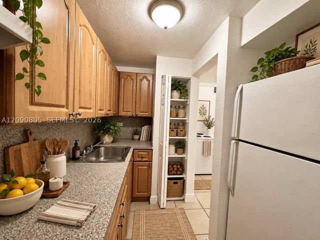 9760 SW 184th St 3D, Cutler Bay, FL 33157