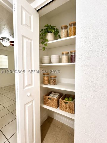 9760 SW 184th St 3D, Cutler Bay, FL 33157