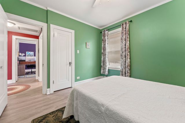 6628 N Onarga Avenue, Chicago, IL 60631