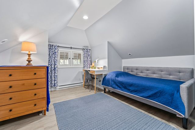 6628 N Onarga Avenue, Chicago, IL 60631