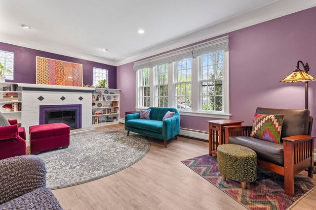 6628 N Onarga Avenue, Chicago, IL 60631