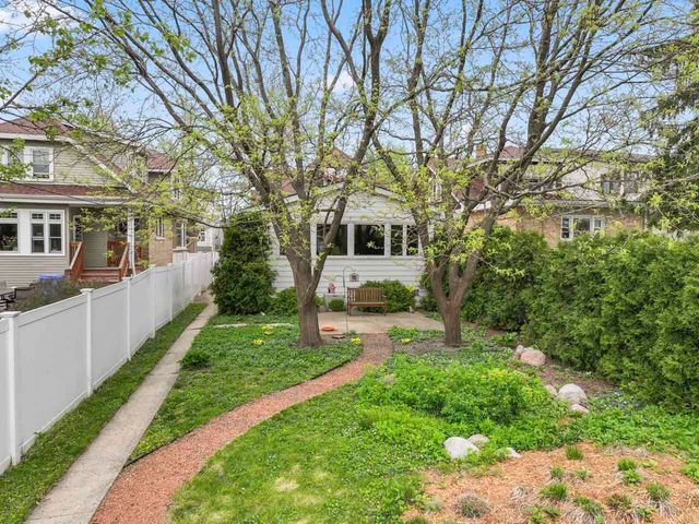 6628 N Onarga Avenue, Chicago, IL 60631