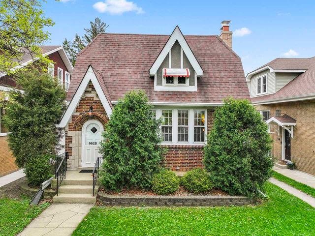 6628 N Onarga Avenue, Chicago, IL 60631
