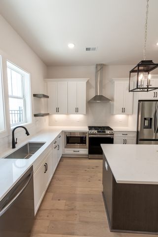 1054 Pique Pl, Franklin, TN 37069