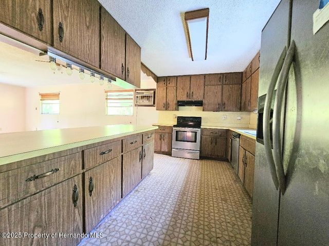 1348 County Road 605, Bushnell, FL 33513