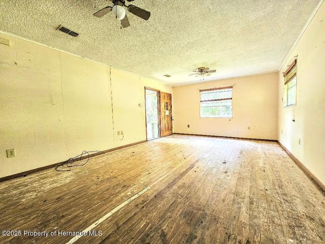 1348 County Road 605, Bushnell, FL 33513
