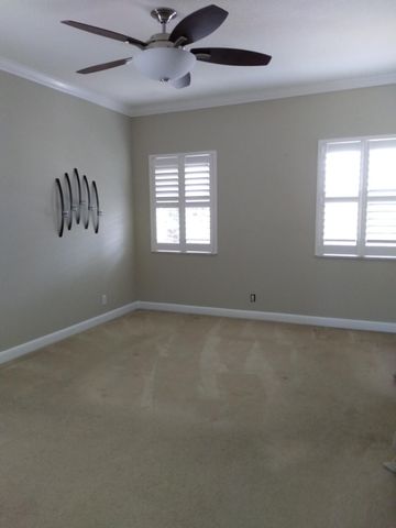 521 Tomahawk Court, Palm Beach Gardens, FL 33410
