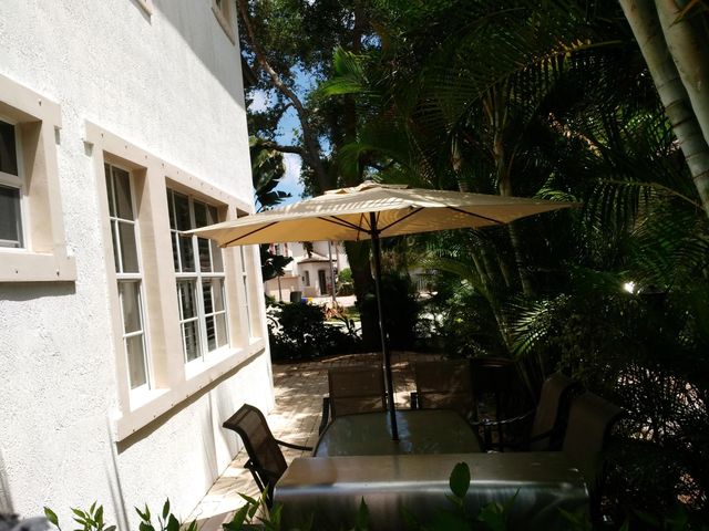 521 Tomahawk Court, Palm Beach Gardens, FL 33410