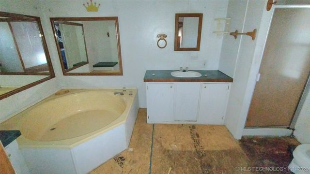 235 S Cherokee, Stilwell, OK 74960