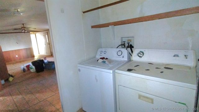 235 S Cherokee, Stilwell, OK 74960