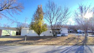 235 S Cherokee, Stilwell, OK 74960
