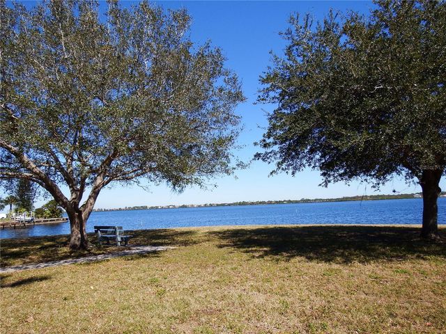 2539 QUAIL TERRACE, Port Charlotte, FL 33981