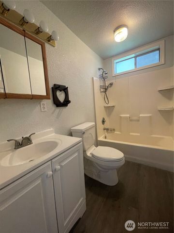 19029 Renton-Maple Valley Road SE, Maple Valley, WA 98038