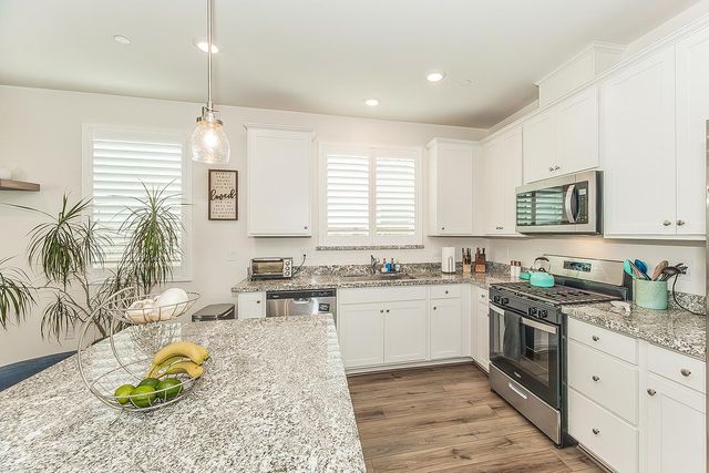 644 Rock Crest Avenue, Madera, CA 93636