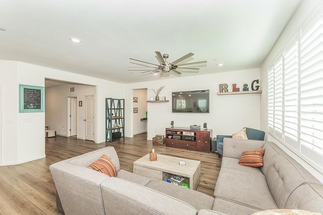 644 Rock Crest Avenue, Madera, CA 93636