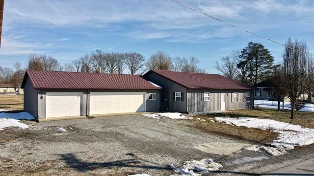 601 S Cherry Street, West Frankfort, IL 62896