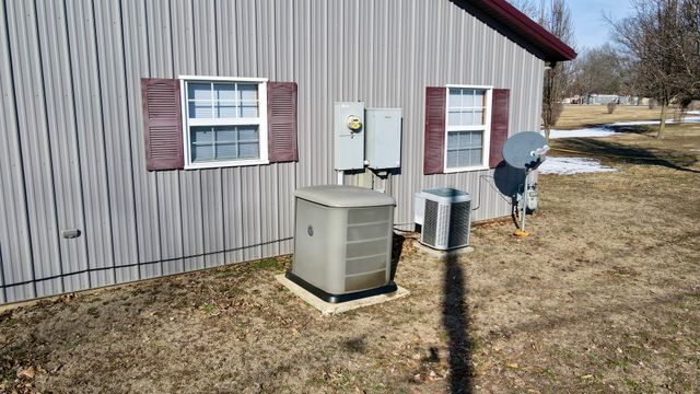 601 S Cherry Street, West Frankfort, IL 62896