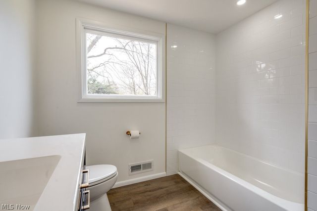 419 Briar Avenue NE, North Canton, OH 44720