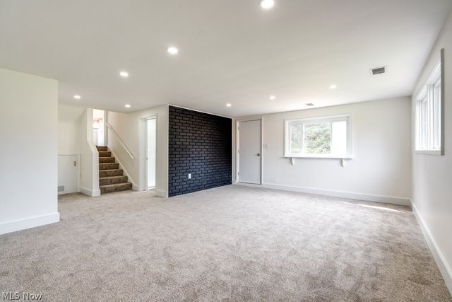 419 Briar Avenue NE, North Canton, OH 44720