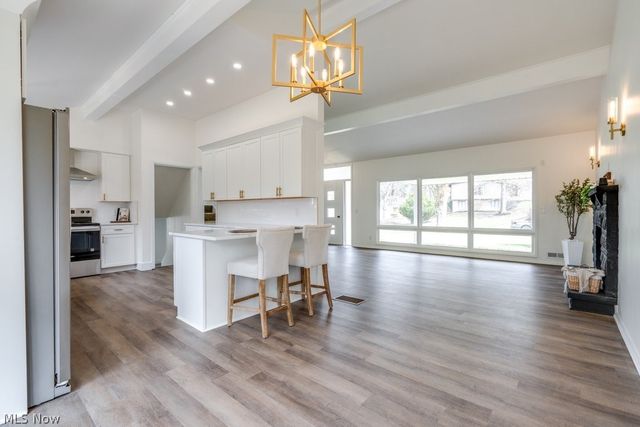 419 Briar Avenue NE, North Canton, OH 44720