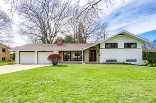 419 Briar Avenue NE, North Canton, OH 44720
