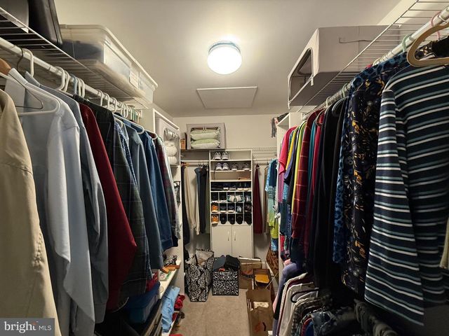 1069 COUNTRY HILL DR, Harrisburg, PA 17111