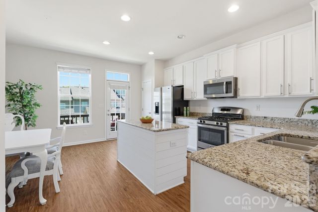 19721 Playwrights Way, Cornelius, NC 28031