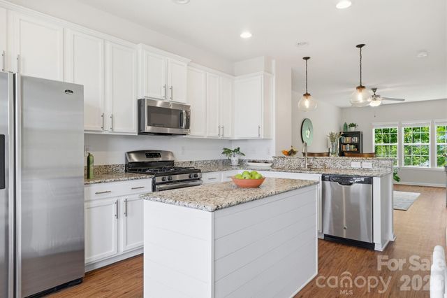 19721 Playwrights Way, Cornelius, NC 28031