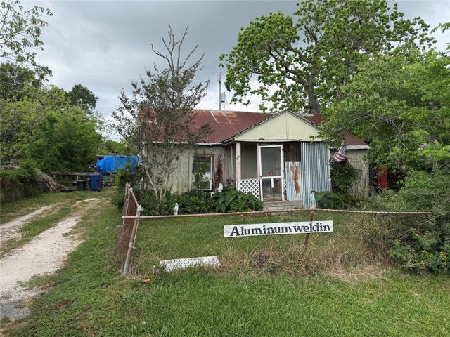 2212 S Highway 288b, Angleton, TX 77515