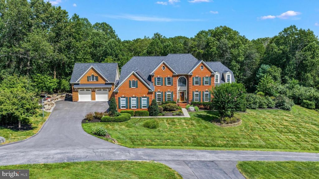 1703 LAKE FOREST DR, Finksburg, MD 21048