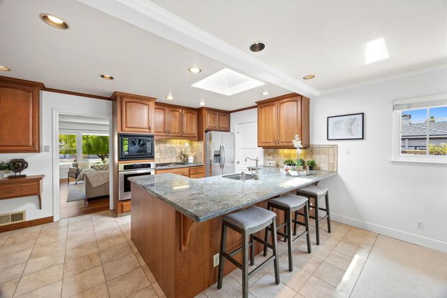 1513 Edinburgh St., San Mateo, CA 94402
