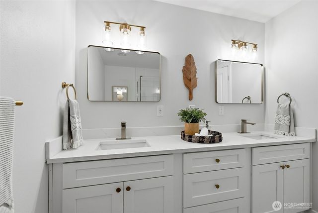 30201 S Creek Road E, Graham, WA 98338