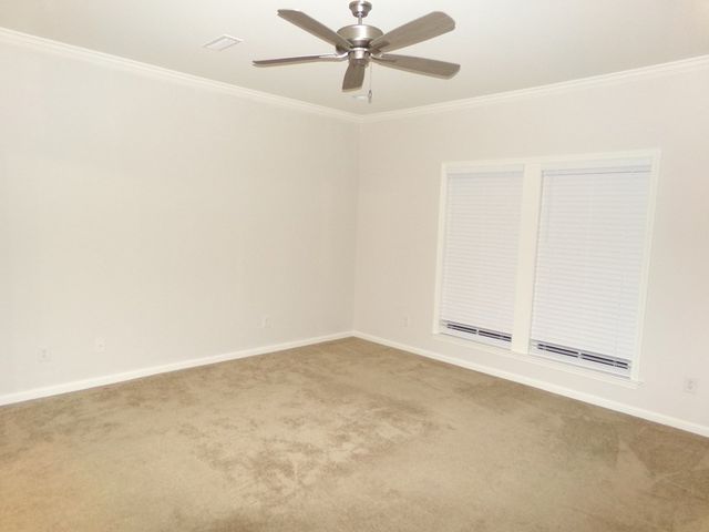 106 Pinewood Ln, Dothan, AL 36305
