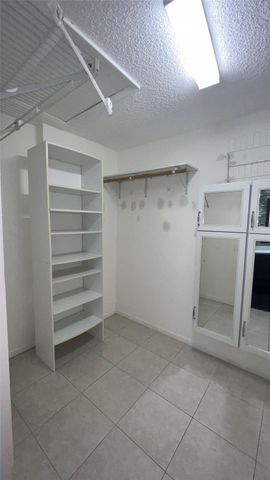 14 FLINT Way 14, Boynton Beach, FL 33426