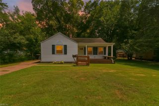 804 James DR, Newport News, VA 23605