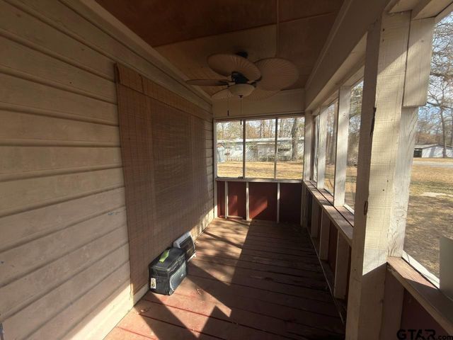 20369 Parkside Dr, Chandler, TX 75758