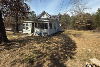 20369 Parkside Dr, Chandler, TX 75758