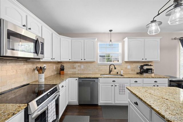 1511 Nottinghill Drive, O'fallon, IL 62269